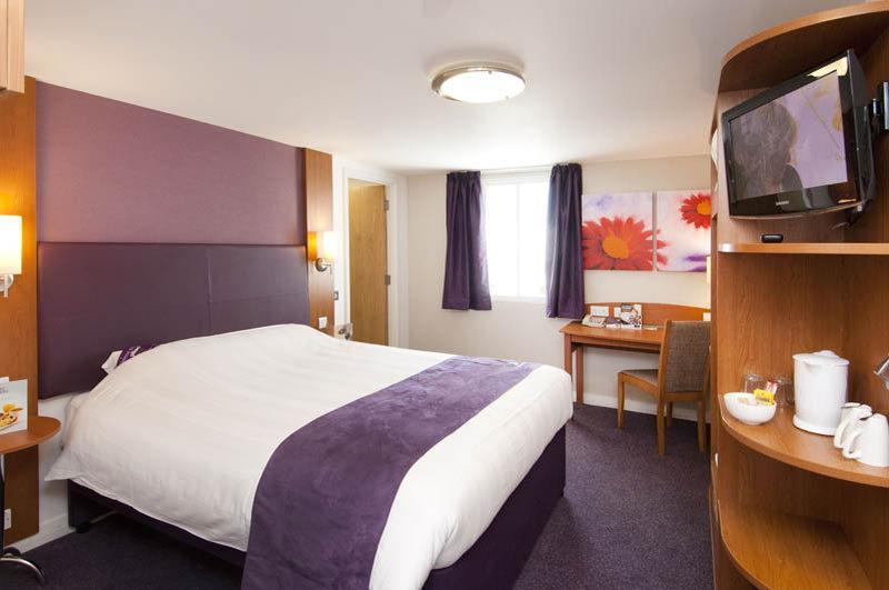 Dundee East Premier Travel Inn Exterior foto